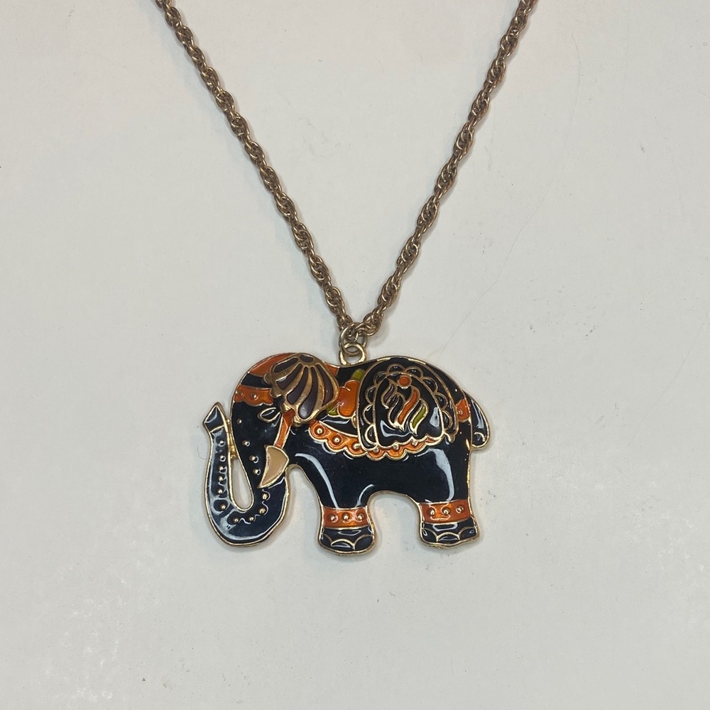 Vintage enamel Elephant Pendant Necklace 15” drop